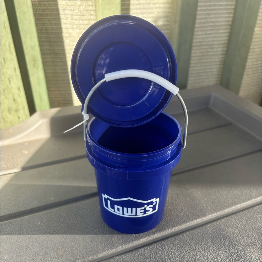 Mini Lowe's Bucket with Handle
